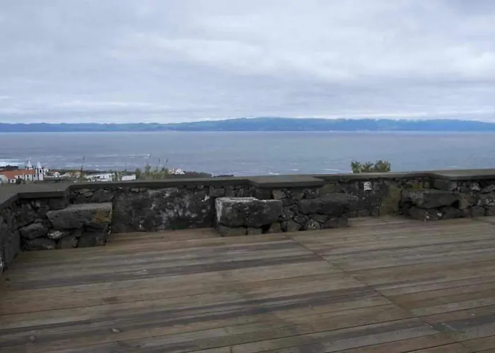 Amazing Quadruple With Sea View In 3* São Roque do Pico