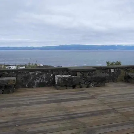 Amazing Quadruple With Sea View In 3* Sao Roque do Pico