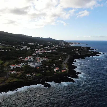 In Guest - Amazing Quadruple With Sea View In Guest house Sao Roque do Pico