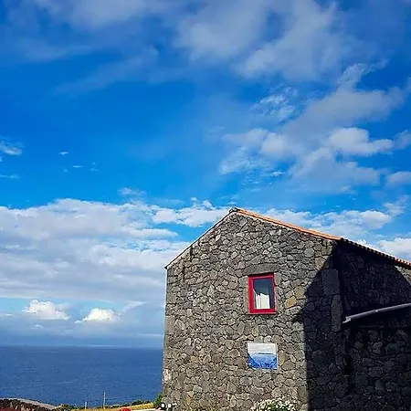Amazing Quadruple With Sea View In Affittacamere São Roque do Pico